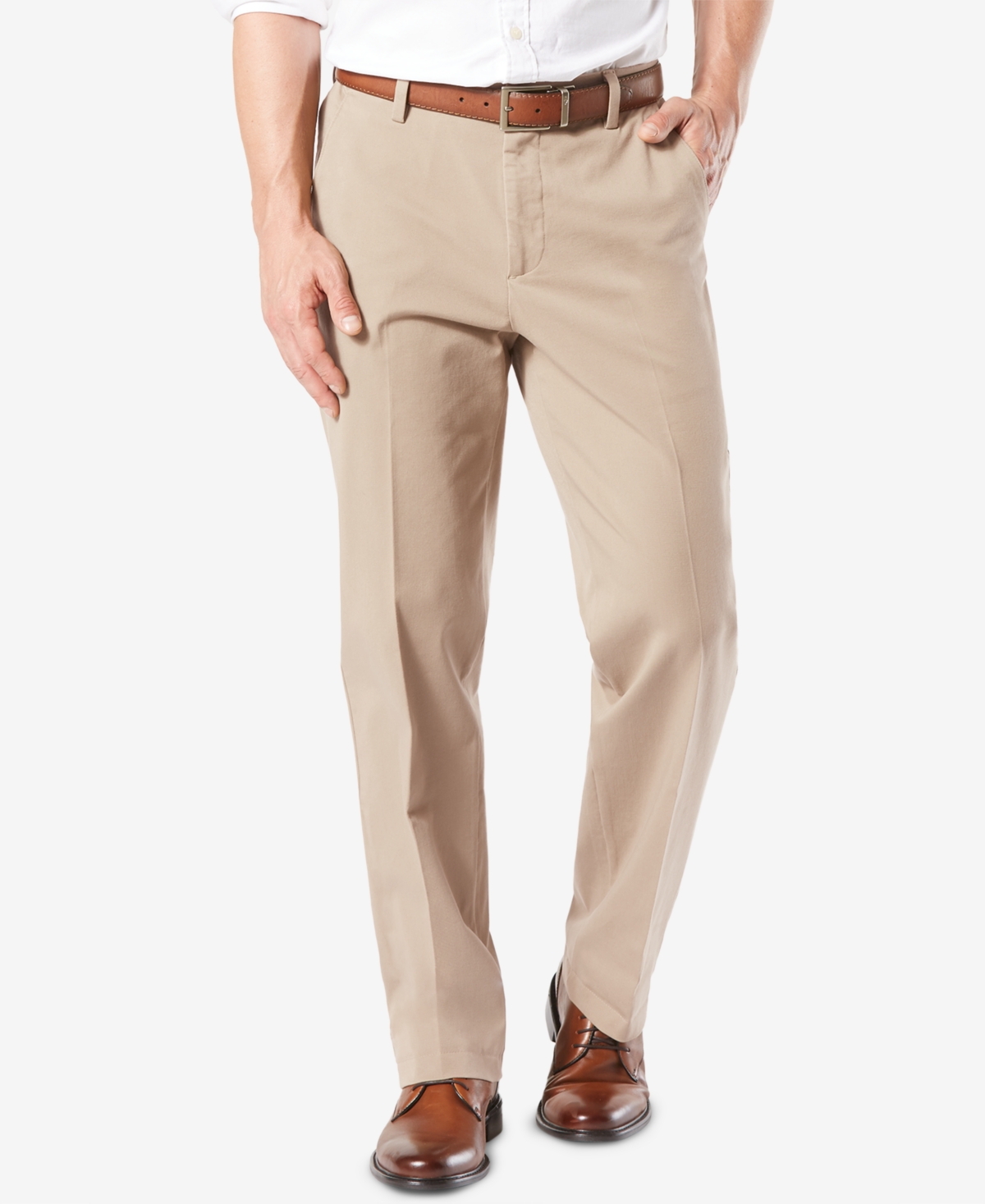 Men's Workday Smart 360 Flex Classic Fit Khaki Stretch Pants - Med Brown
