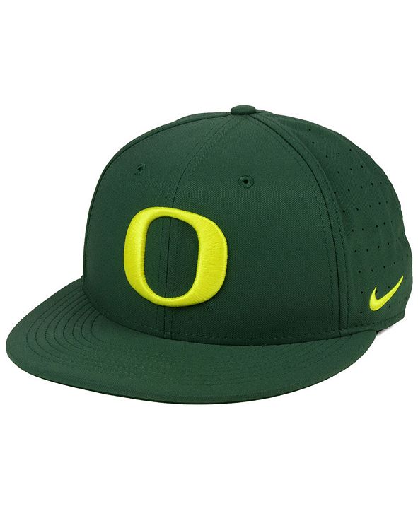 Nike Oregon Ducks Aerobill True Fitted Baseball Cap & Reviews - Sports ...