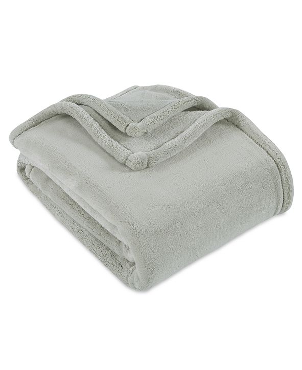 Berkshire PrimaLush™ 50" x 60" Heavyweight Throw & Reviews Blankets