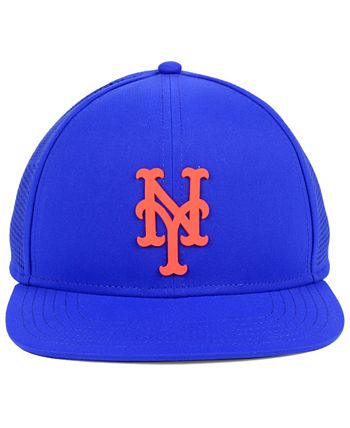 Under armour 2025 supervent cap