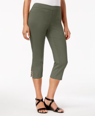 JM Collection - Pull-On Lattice-Inset Capri Pants