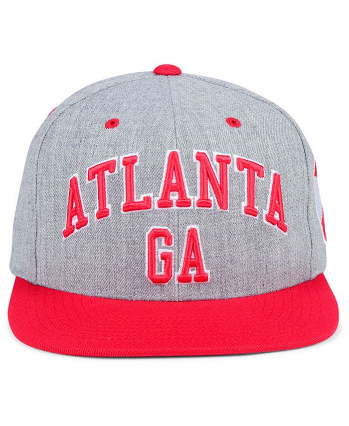 Mitchell & Ness Snapback Atlanta Hawks – Rosso, Satin, Visiera Curva – Cappellino Trucker Regolabile - copertina