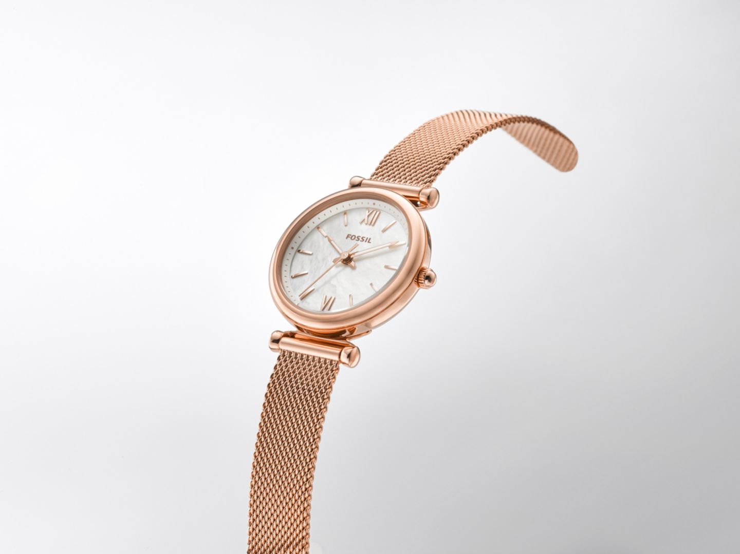Женские часы Fossil Mini Carlie Stainless Steel Mesh Bracelet Watch 28mm, цвет: Розовый золотой — фото 3