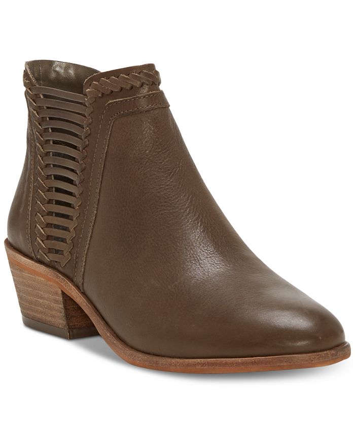 Vince camuto pippsy boots 2025