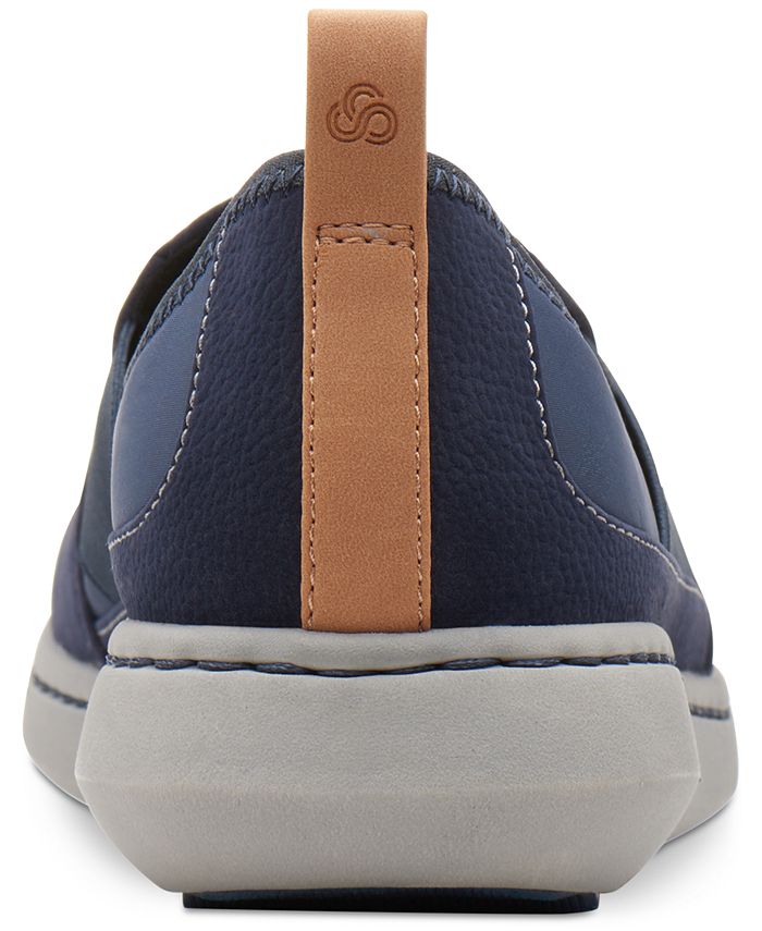 clarks step move jump