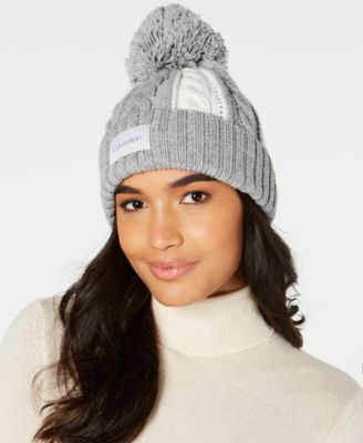 Calvin Klein - Solid Cable-Knit Beanie