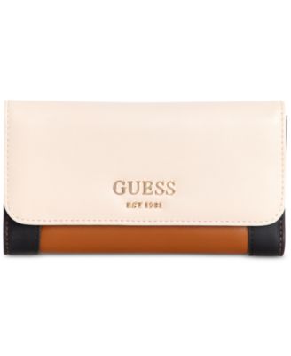 guess store gateway