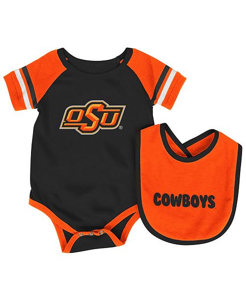 Colosseum Oklahoma State Cowboys Rollout Creeper And Bib Set