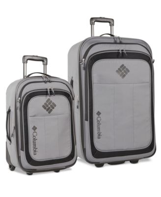 united carry on bag requirements