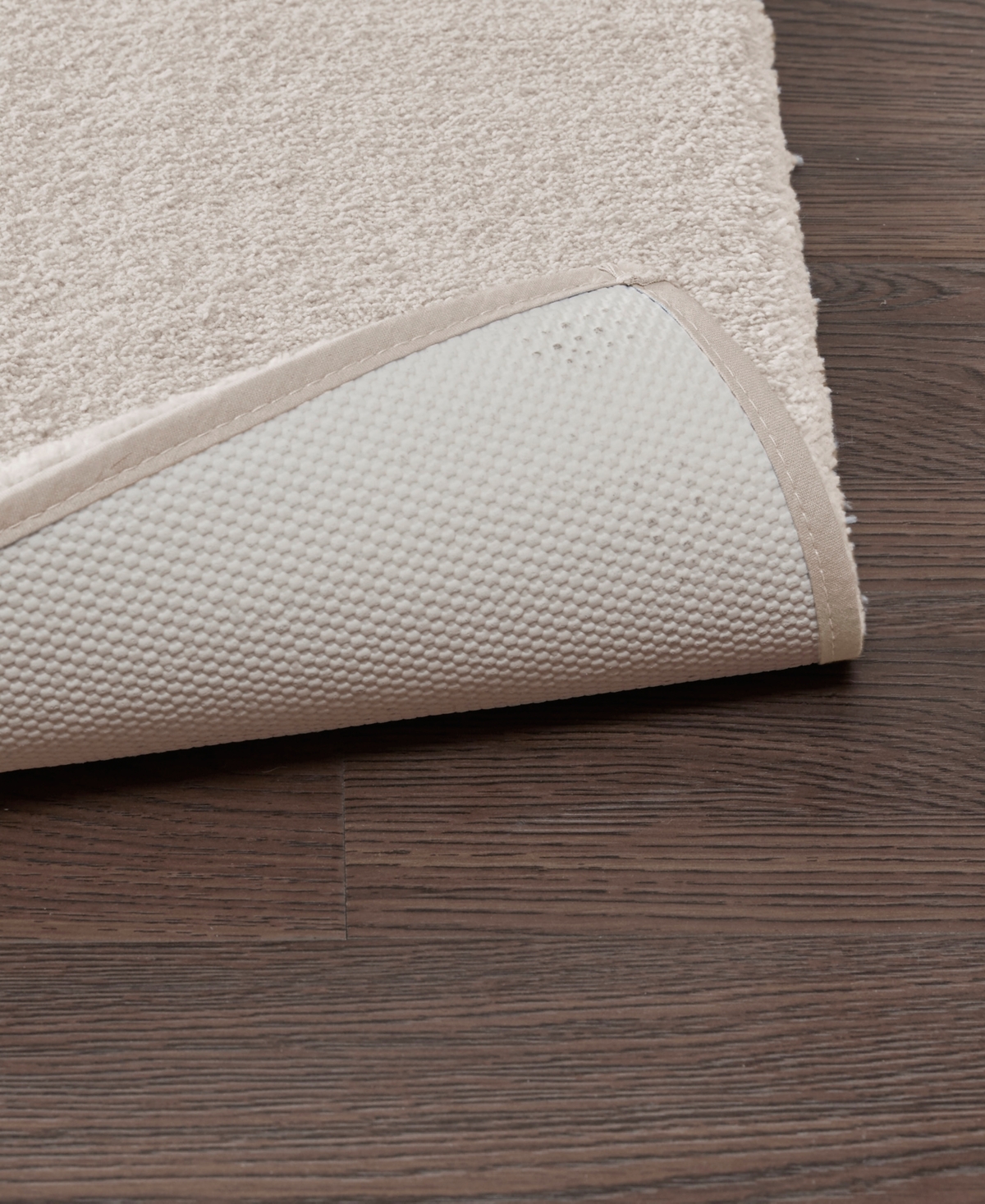 Madison Park Signature Marshmallow Bath Rug, 24" X 72" In Neutral