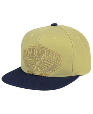 pelicans hat lids