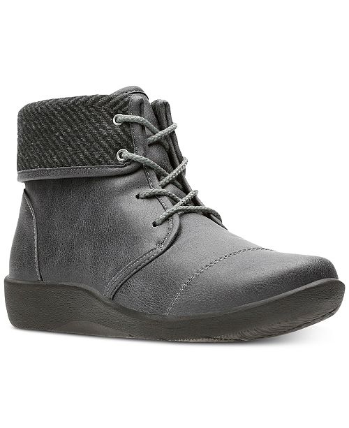 Clarks Collection Women's Cloudsteppers Sillian Frey Booties & Reviews ...