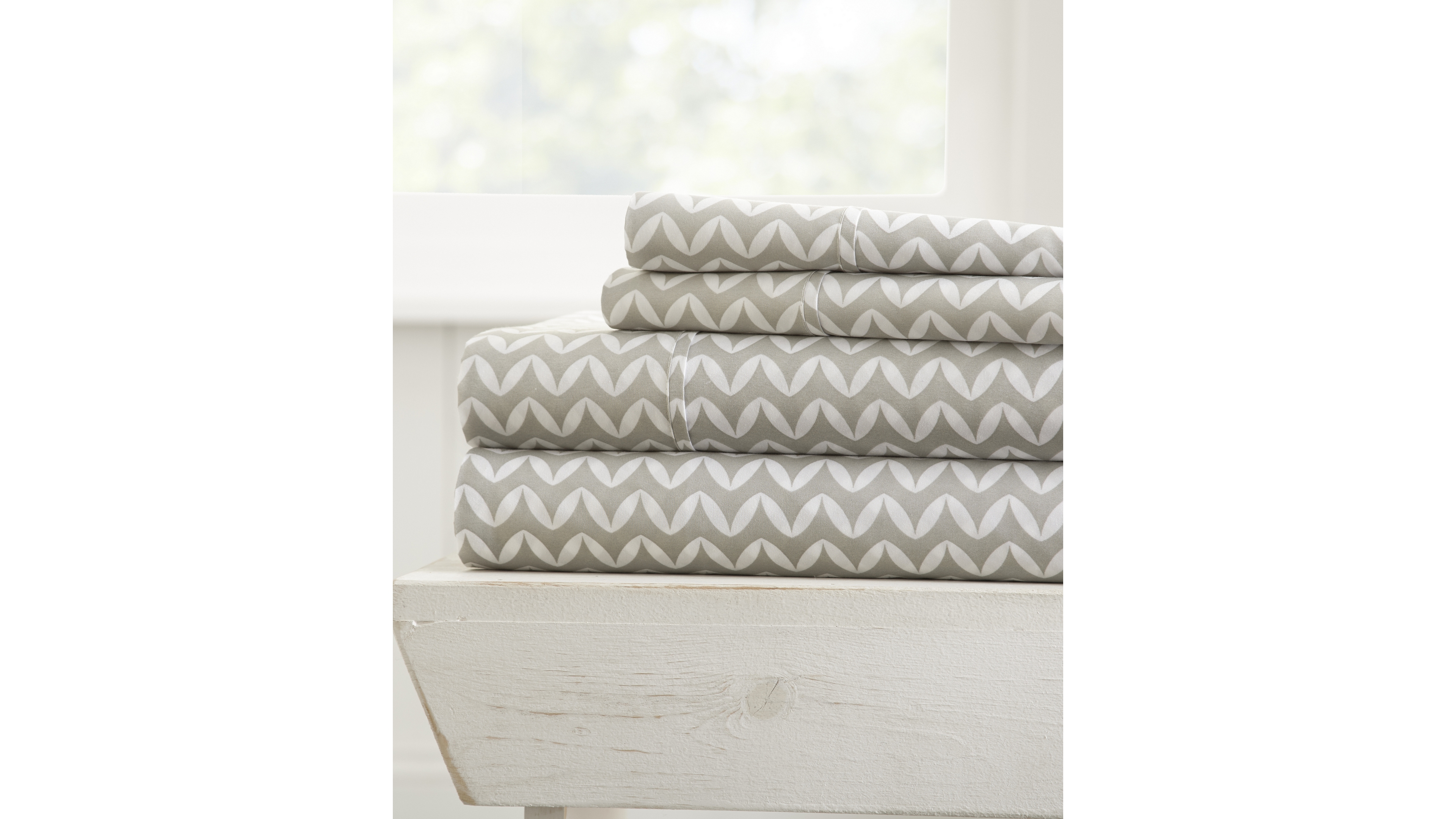 ienjoy Home The Farmhouse Chic Premium Ultra Soft Pattern 3-Pc. Sheet Set, Twin