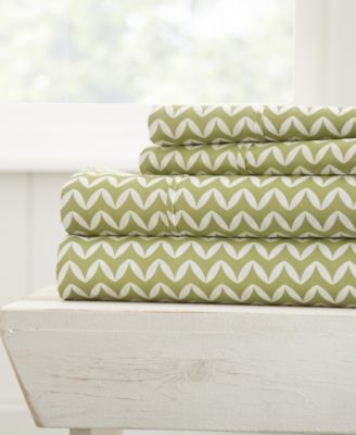 The Farmhouse Chic Premium Ultra Soft Pattern 4-Pc. Sheet Set, King
