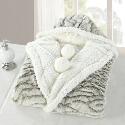 chic home design hooded snuggle