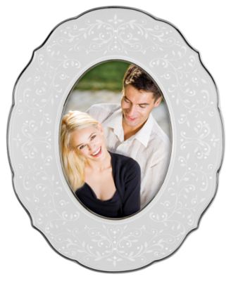 Lenox - Opal Innocence Oval 5" x 7" Picture Frame
