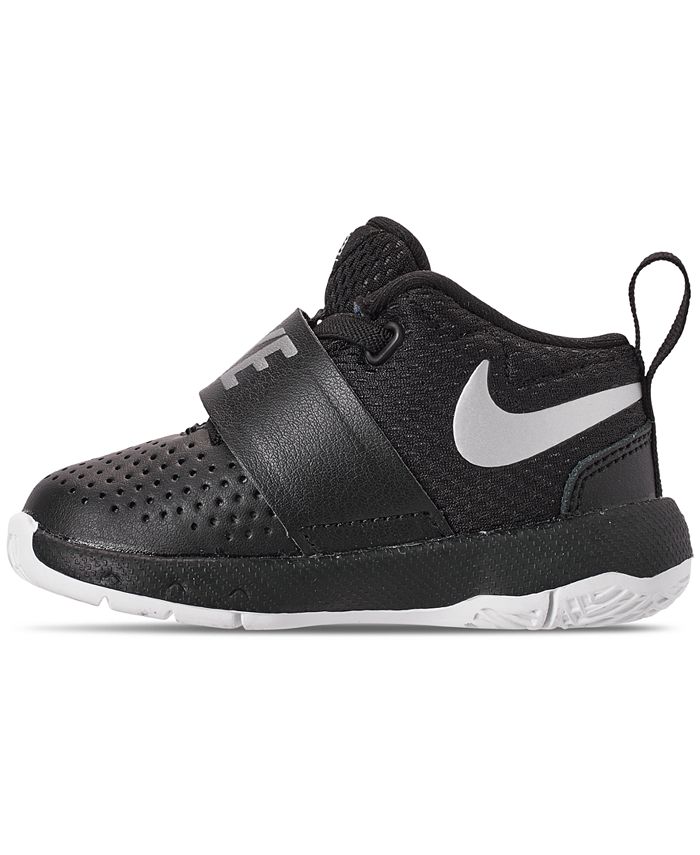 nike team hustle d8 junior boys basketball shoes