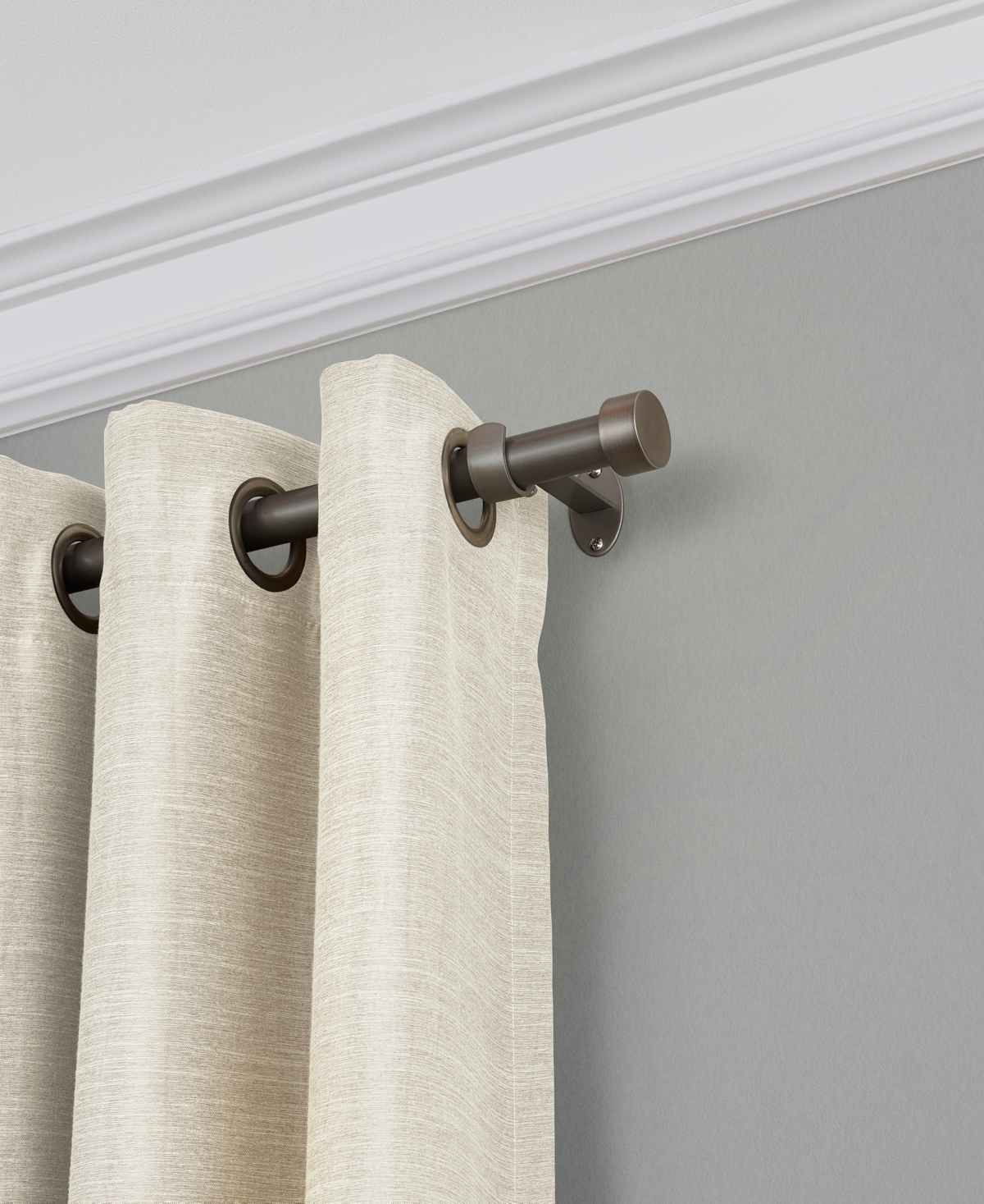 Serena Adjustable 28"-48" Curtain Rod with Cap Finials