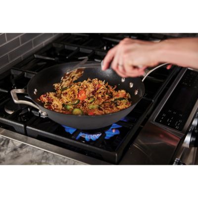 Signature Nonstick 12" Flat-Bottom Wok with Cover
