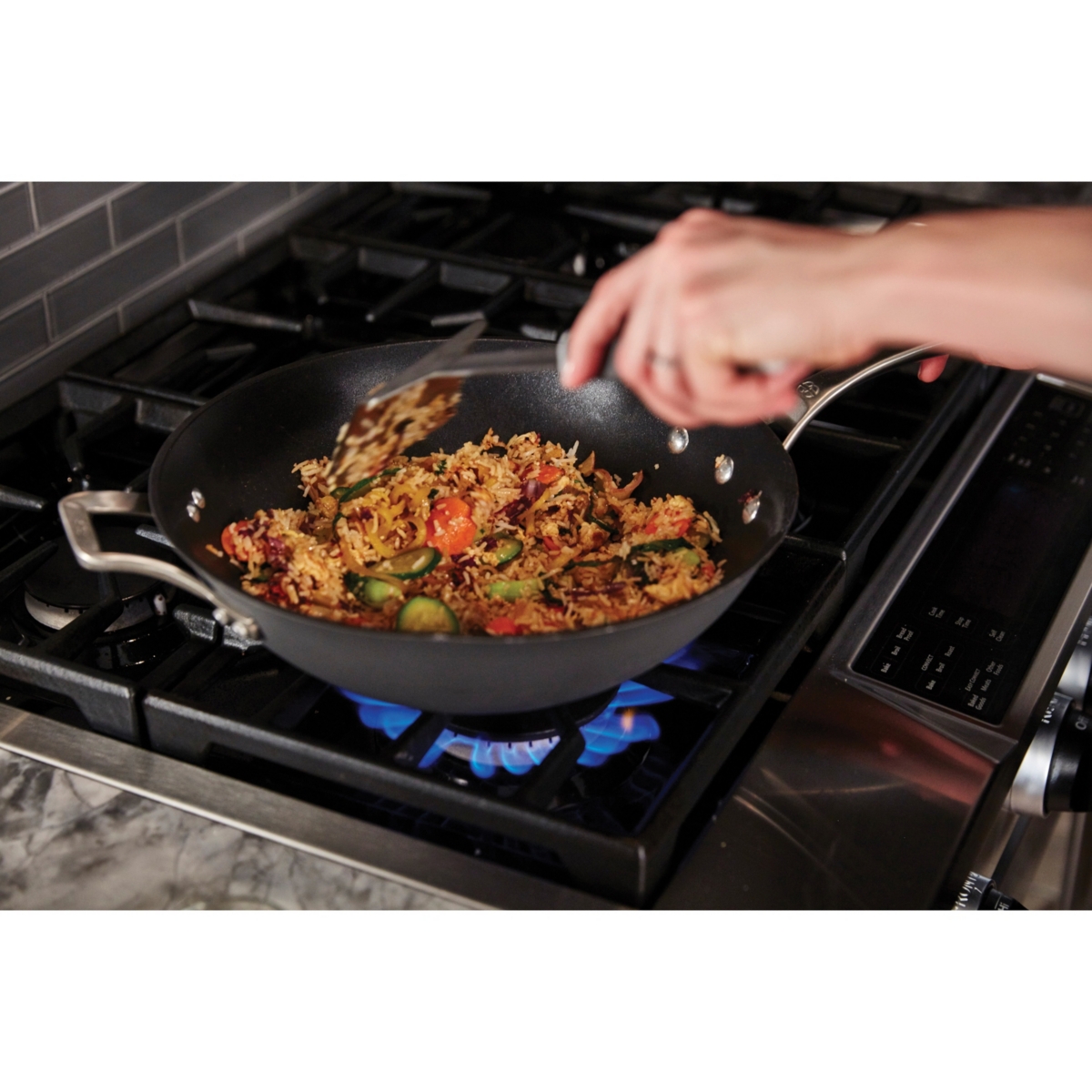 Calphalon Signature Nonstick 12" Flat-Bottom Wok with Cover
