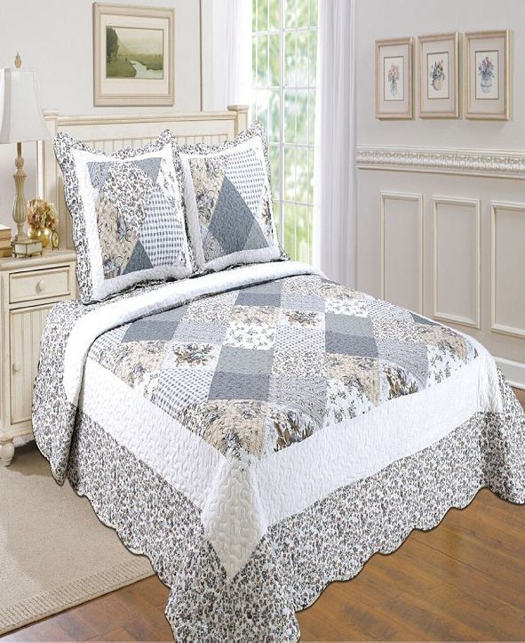 United Curtain Co Inc Emily Full/Queen Quilt Set & Reviews - Bed in a ...