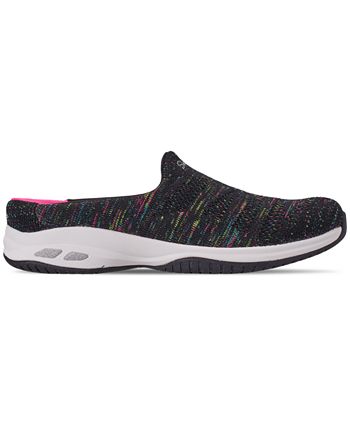 Skechers Women s Relaxed Fit Commute Time Knitastic Walking