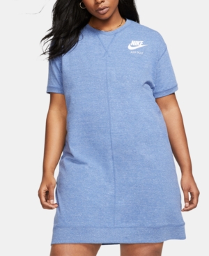 does nike clothes run big