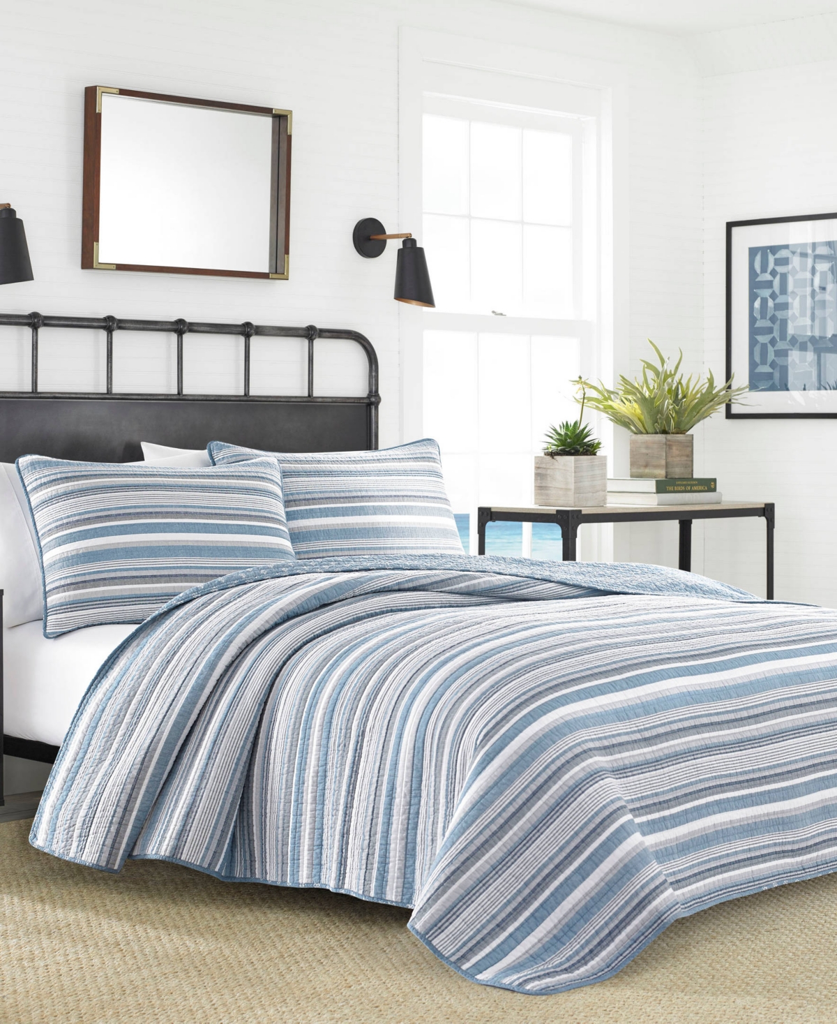 https://slimages.macysassets.com/is/image/MCY/products/2/optimized/12829222_fpx.tif?wid=1200&fmt=jpeg&qlt=100