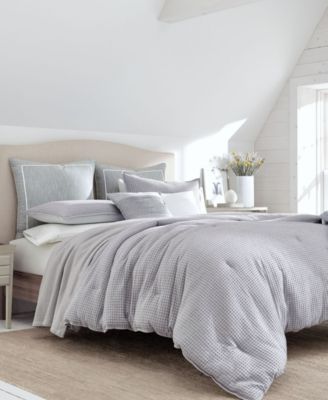 bedroom comforters queen