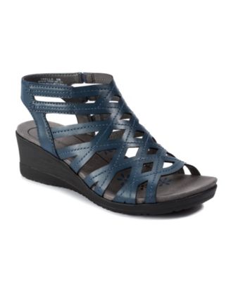 bare traps trella wedge sandal