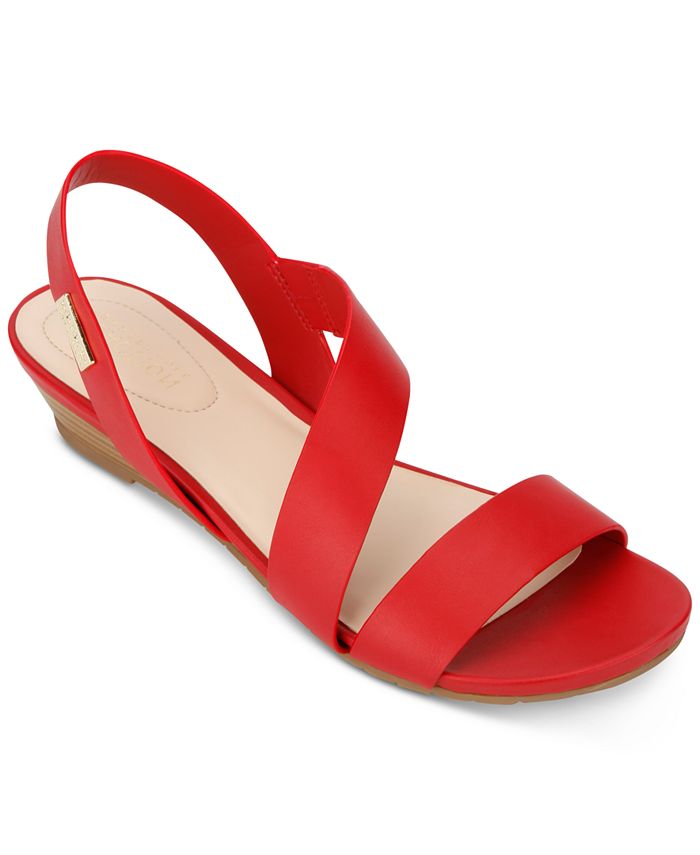 Kenneth cole reaction women's great asymmetrical sandals best sale