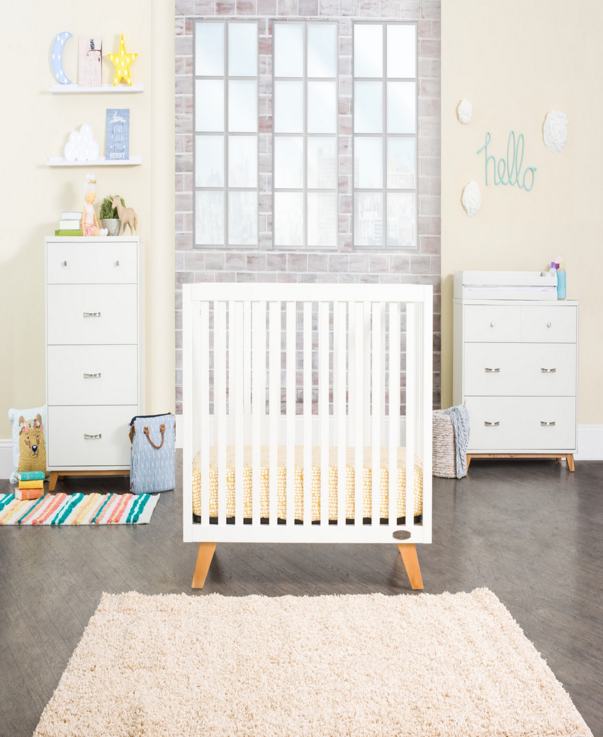 Child Craft Soho 4-in-1 Convertible Crib