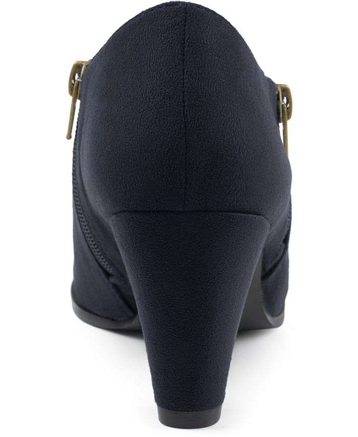 journee collection womens sanzi booties stacked heel