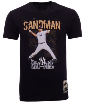 Mitchell & Ness - Men's Nickname Coop Player T-Shirt