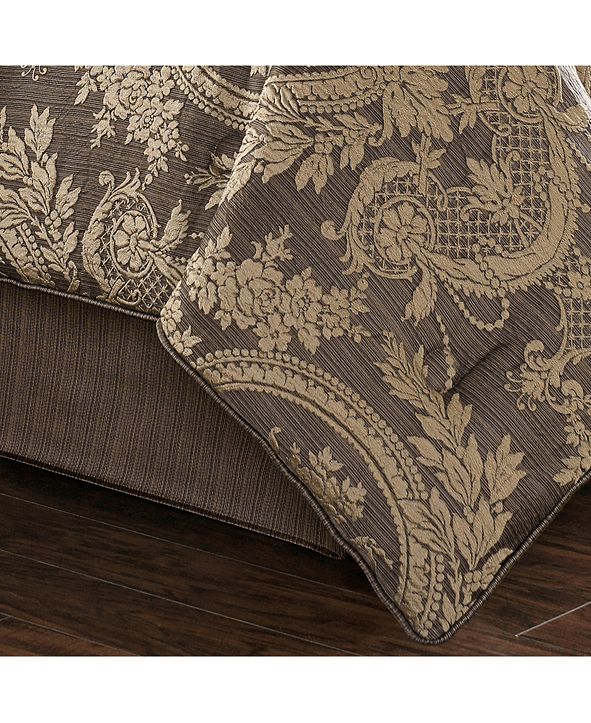 J Queen New York Five Queens Court Neapolitan California King 4 Piece