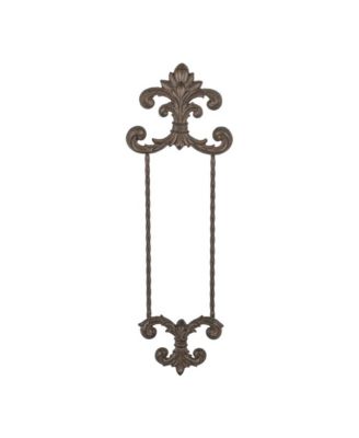 The GG Collection - Acanthus Leaf Collection Metal Hanging Dinner Plate Wall Hanger