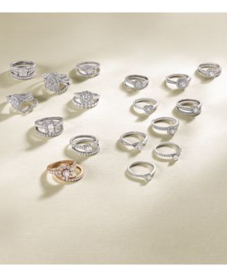 Diamond Halo Engagement Ring (1/2 ct. t.w) in 14k White Gold