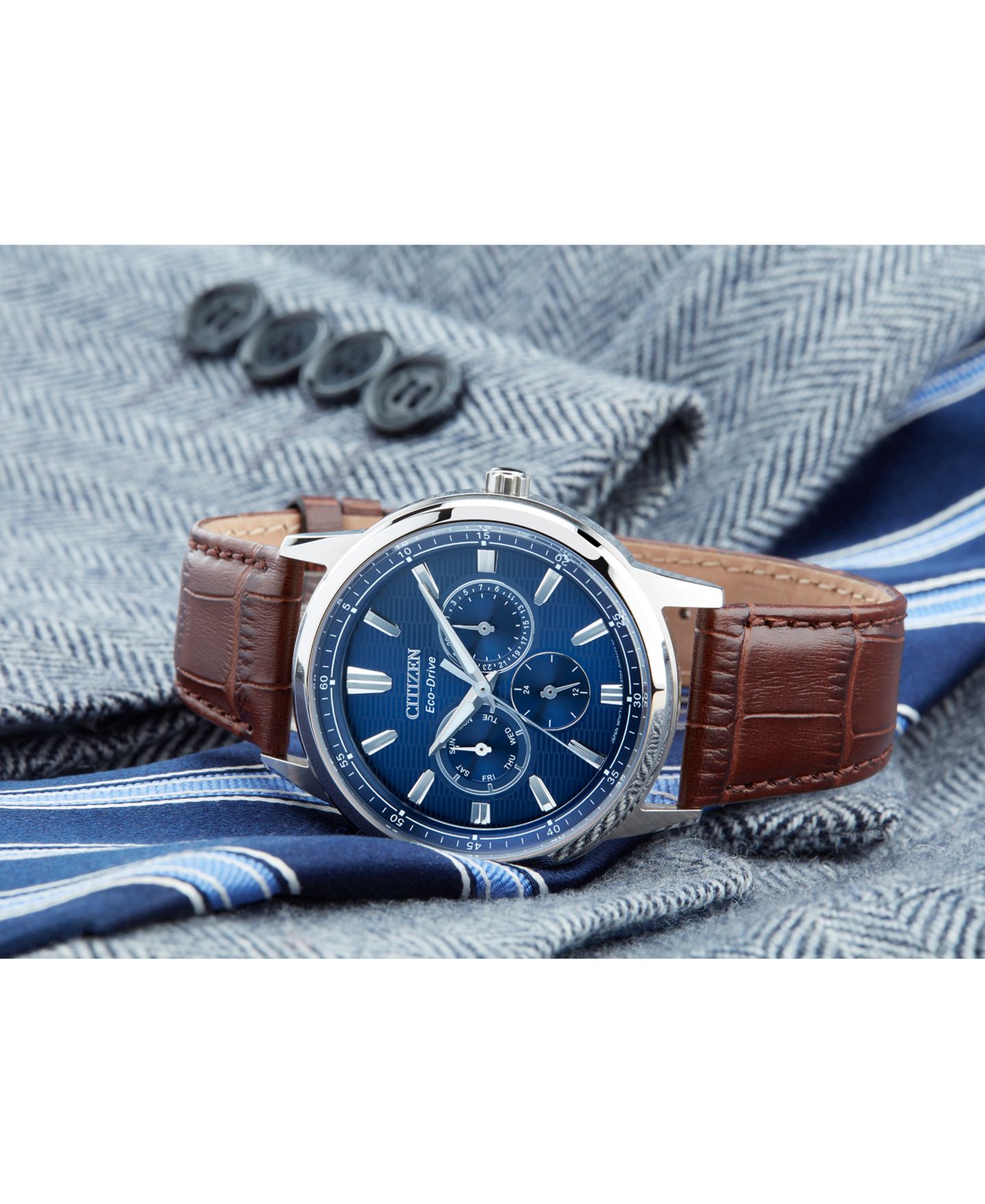 Мужские часы Citizen Eco-Drive Corso Brown Leather Strap Watch 44mm — фото 5