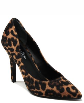 charles by charles david maxx pumps