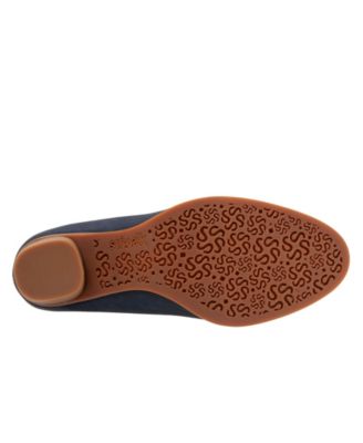 softwalk pumps