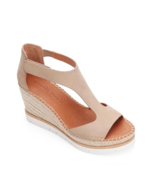 Gentle Souls by Kenneth Cole Elyssa Easy T-Strap Wedge Sandals Women's Shoes