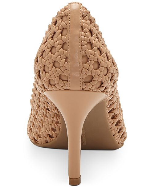 inc zitah mid heel pump