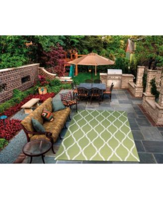 Backyard BAC089 Green 7'9" x 10'10" Outdoor Area Rug