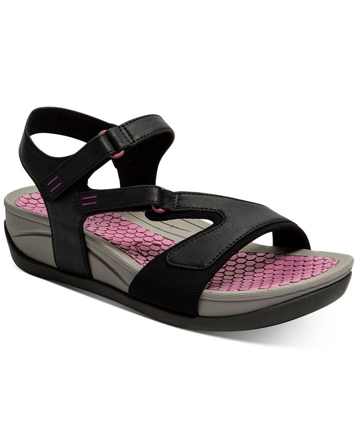 baretraps wedge sandals