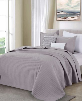 Alicia Collection Channel Stitch 3 Piece King Quilt Set