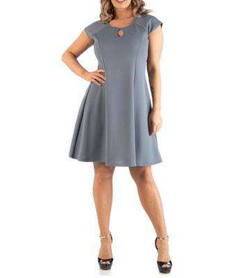 Plus Size Keyhole Neck Dress