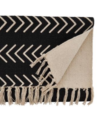 Chevron Runner