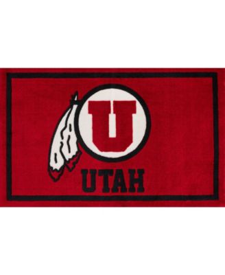 Utah Colut Red 3'2" x 5'1" Area Rug