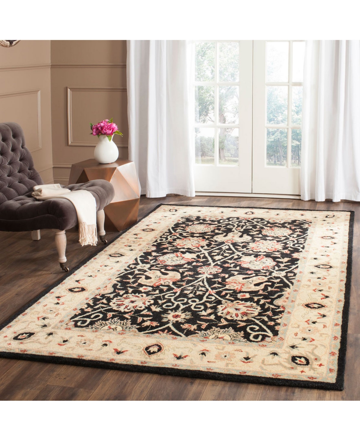 Safavieh Antiquity At214' Area Rug - Black