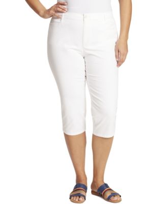 ladies white capris